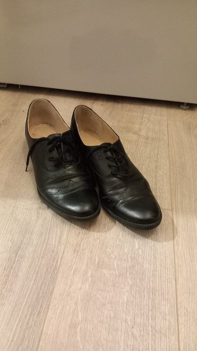 Pantofi Oxford cu siret