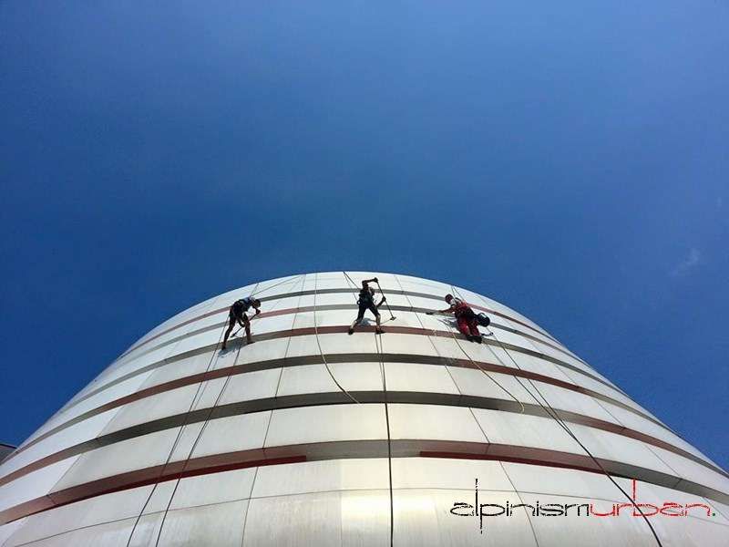 Alpinisti Utilitari - Escallant