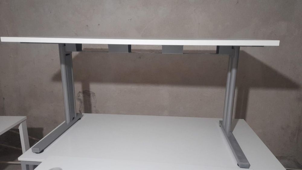 Birouri diferite dimensiuni