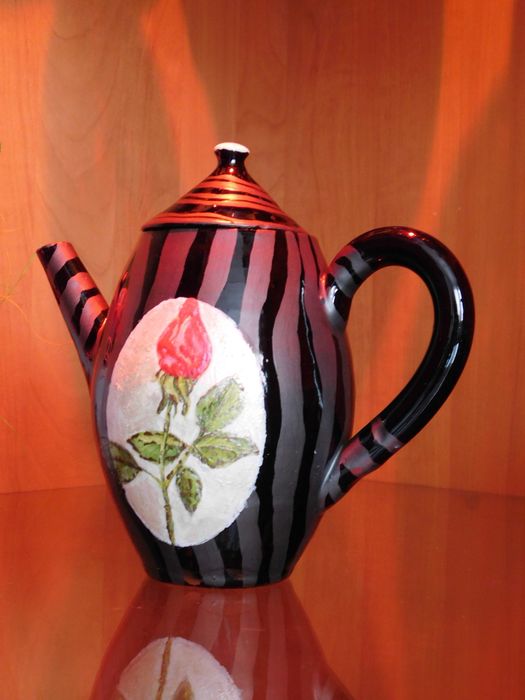 Ръчно рисуван керамичен комплект за кафе.