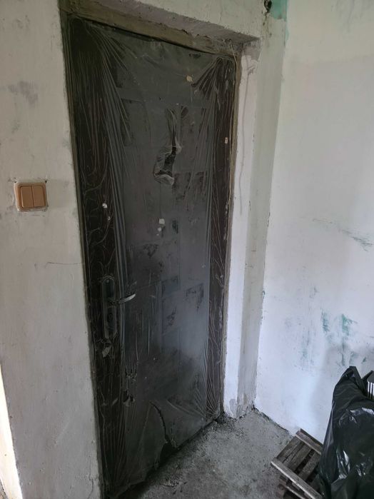 Apartament 2 camere decomandat parter jos