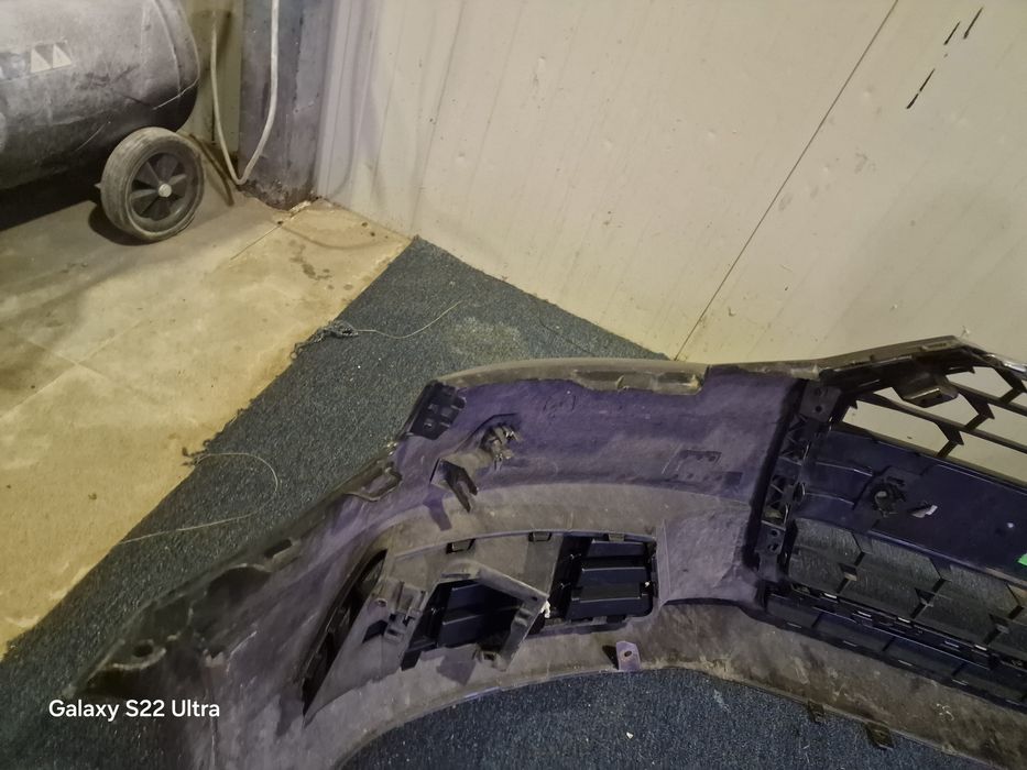 Bara fata cu grile audi a4 b9