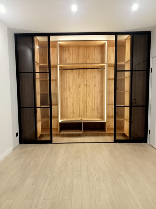 Межкомнатные двери купе