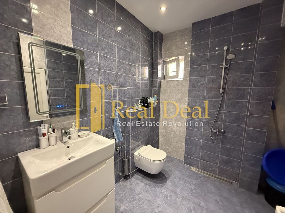 Дава се под наем Тристаен апартамент в София, Център - 115 кв.м за 800 € - Снимка #5