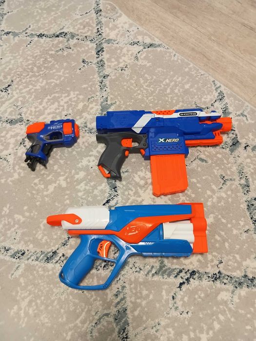 Продам детские бластеры или пистолеты