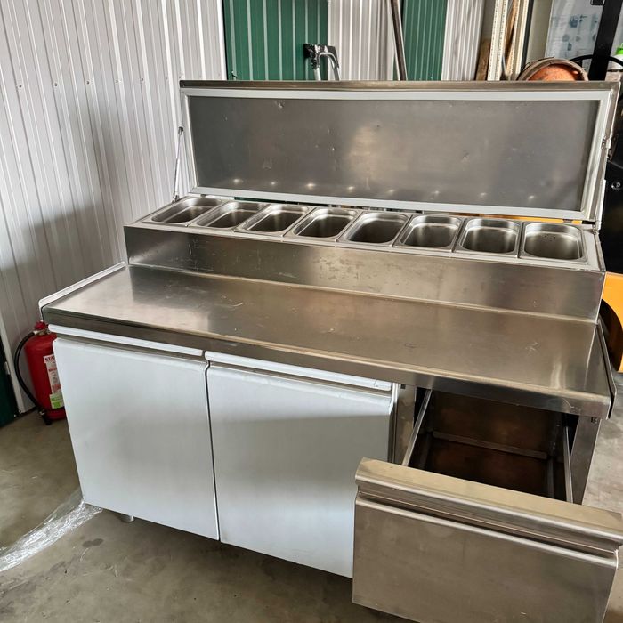 Masa frigorifica refrigerare cu salatiera