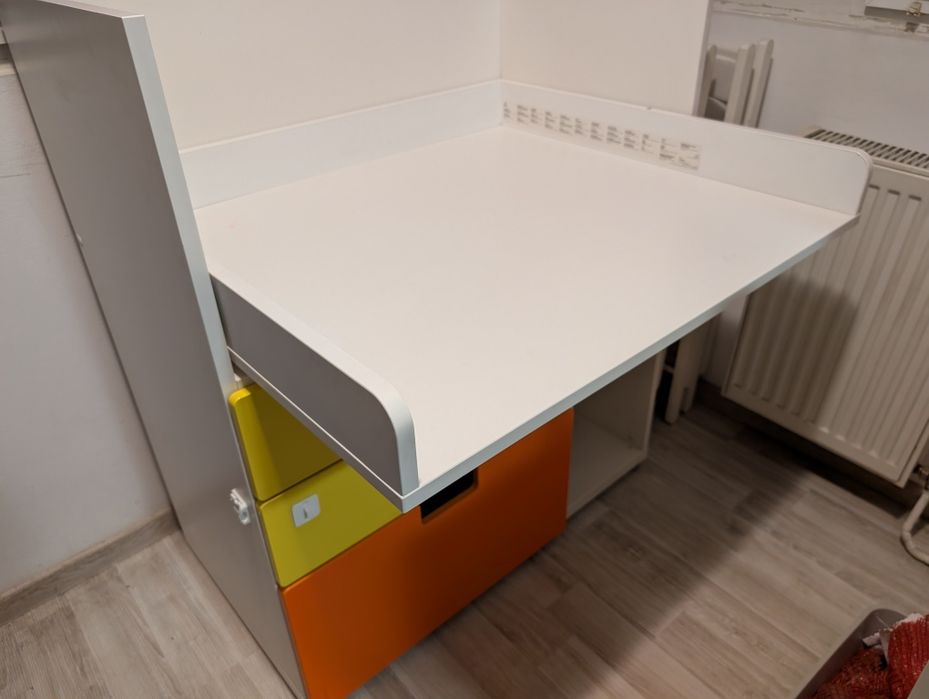 Masa de înfășat - birou cu sertare IKEA