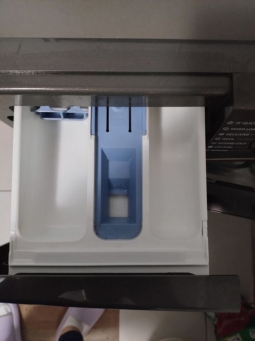 Mașina spălat rufe în garanție