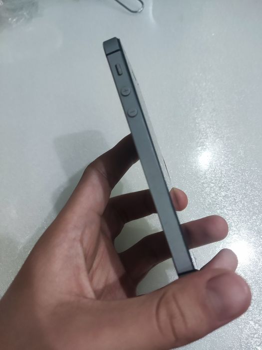 продаю айфон 5 s