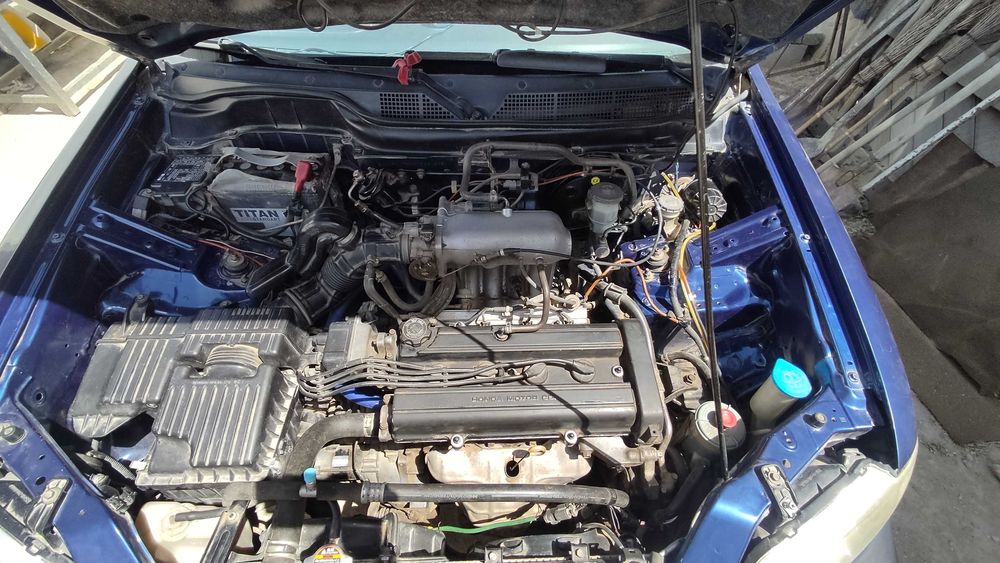 Продам Honda CR-V