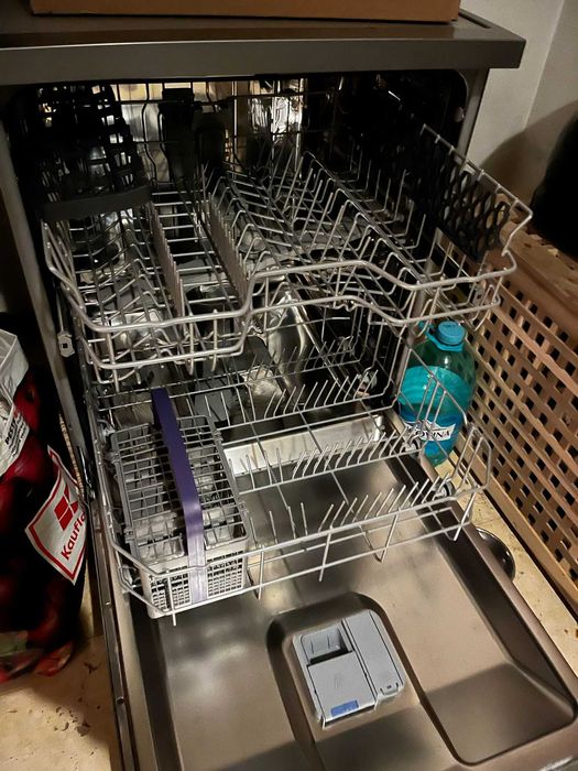 Super ocazie masina de spalat vase nou nouta BEKO DVN06430X