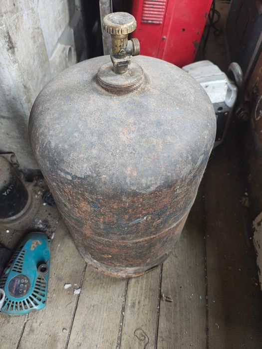 butelie aragaz fără guler