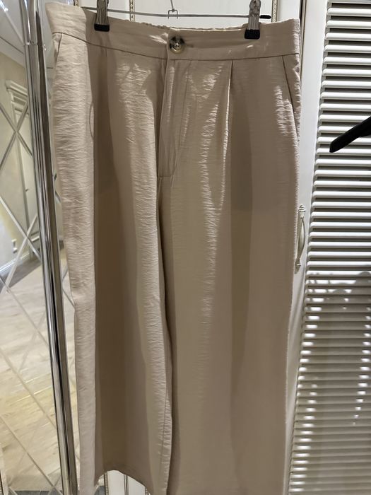 Мягкие брюки Stradivarius