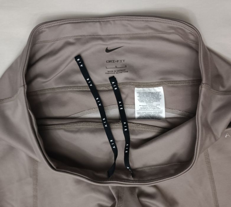 Nike AIR Fast Leggings оригинален клин L Найк спорт фитнес тренировки