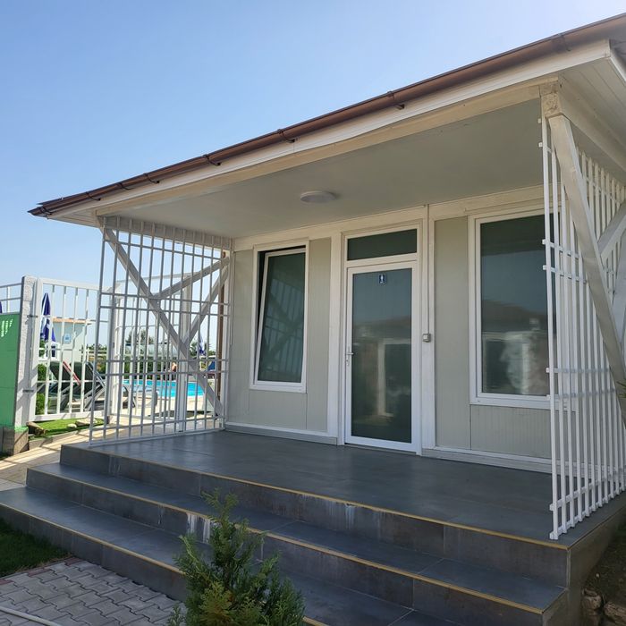 Proprietate  exclusivista  Teren cu amenajări de recreere și agrement