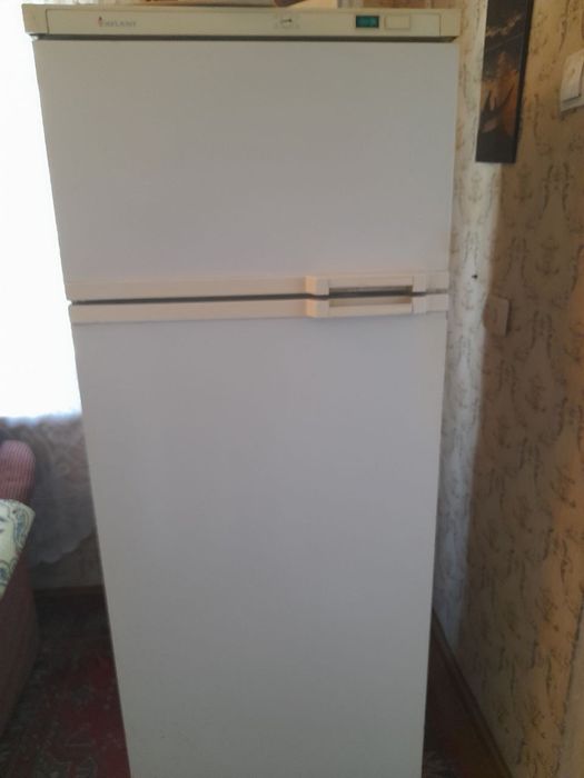 Холодильник Атлант рабочий