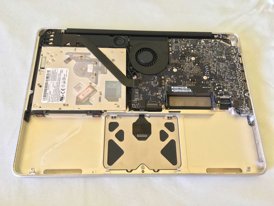 dezmembrez macbook 13" si 15", pro, retina, air, mac mini 2008 - 2019