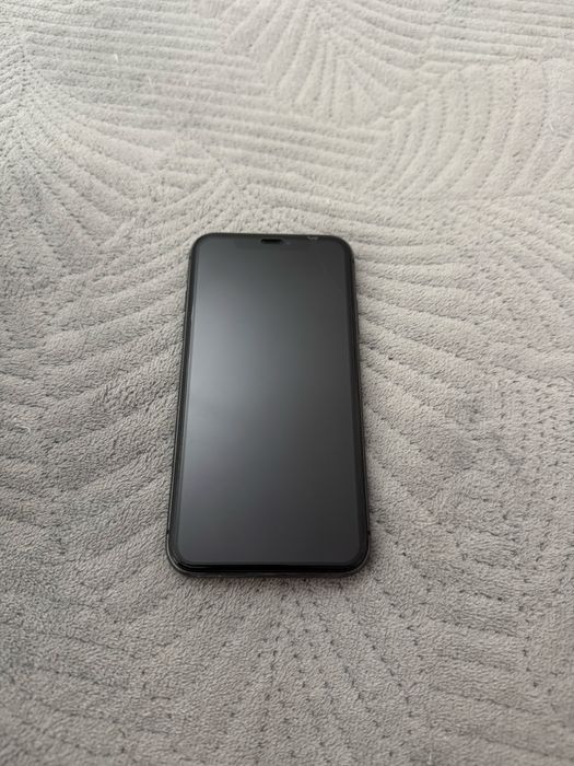 Iphone 11 с документами