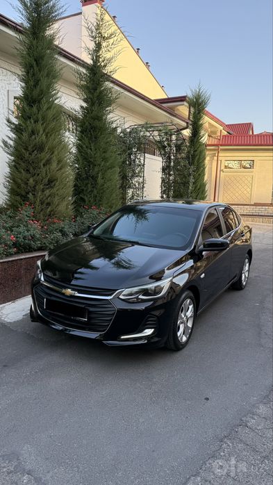 Chevrolet onix premier full
