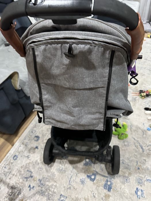 Коляска демисизонная