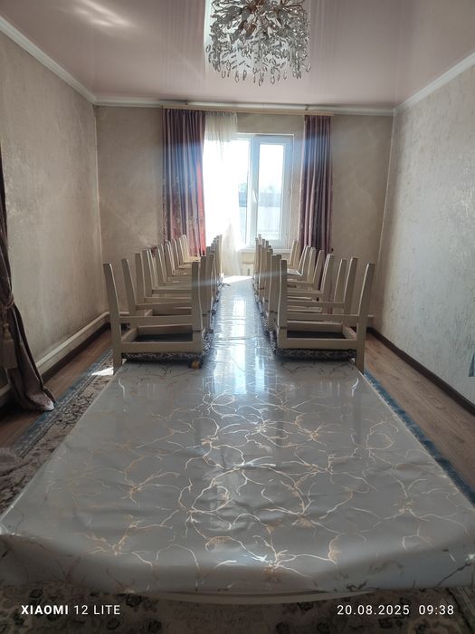 Стол 4 м и стулья 16шт