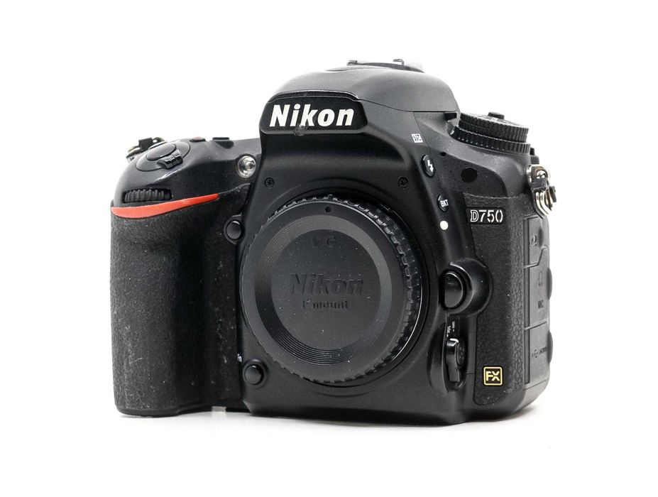 Nikon D750 Full Frame 24MP, stare excelentă, garanție inclusă