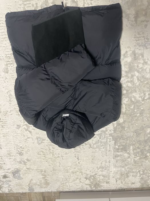 Куртка nike.