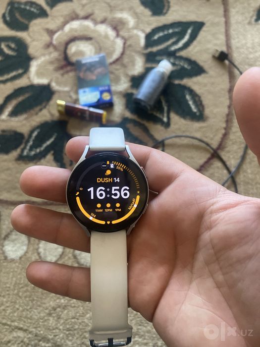 Samsung watch 5 16gb