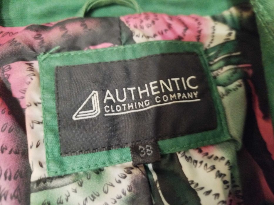 Зелен шлифер/манто - № 38, промазана материя