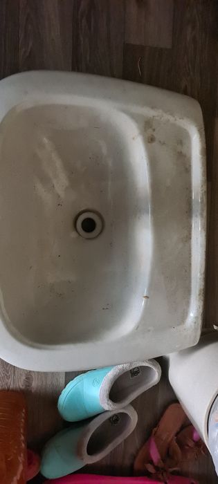 Продам раковины керамика