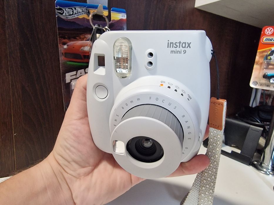 Aparat foto instant Fujifilm Instax Mini 9