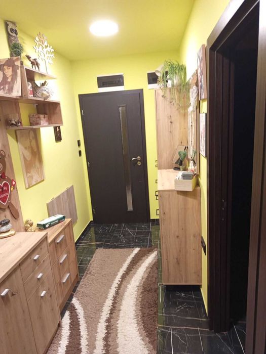 Продавам къща в гр. Костинброд