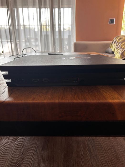 Ps4 pro за части