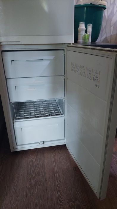 Продам холодильник Ардо б/у