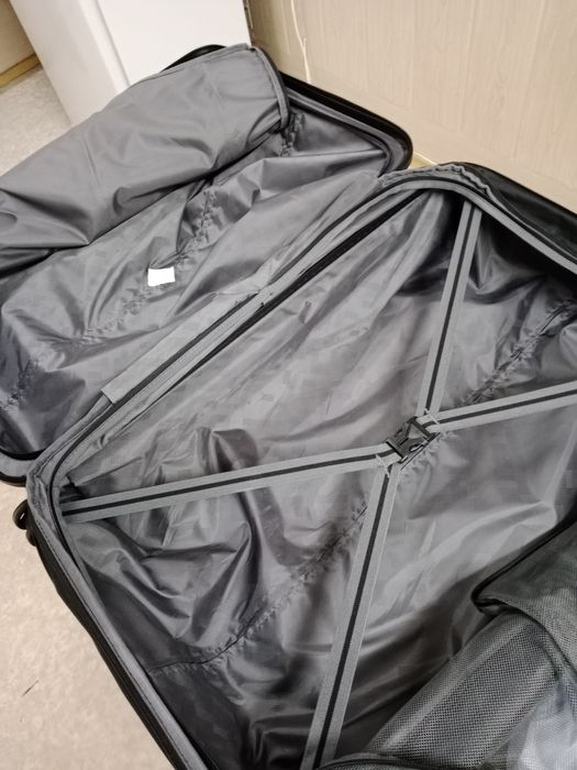 Чемодан сатылады