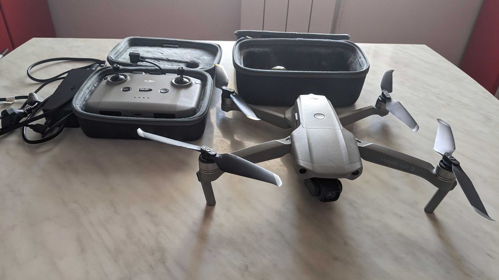 Drona DJI Mavic Air 2