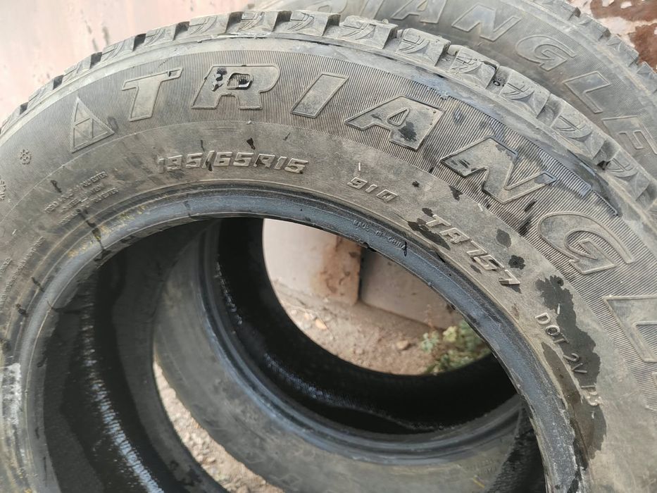 Продам пару зимних шин
