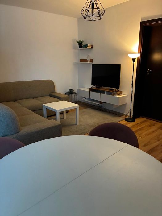 Proprietar inchiriez apartament strada Tineretului Floresti