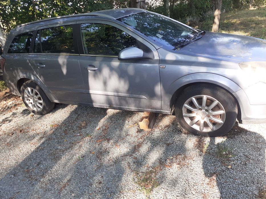 Opel astra h 1,7 diesel culoare gri an 2005