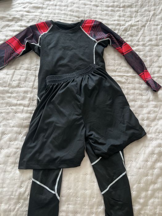 Продам рашгард на мальчика