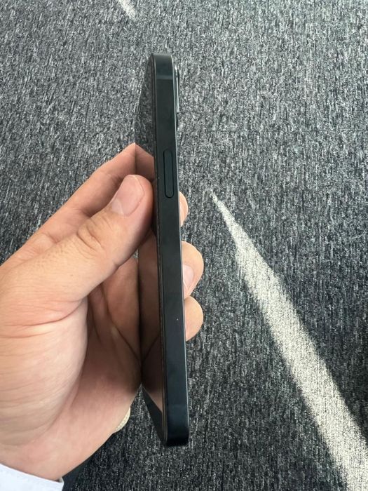 Продам Айфон 14