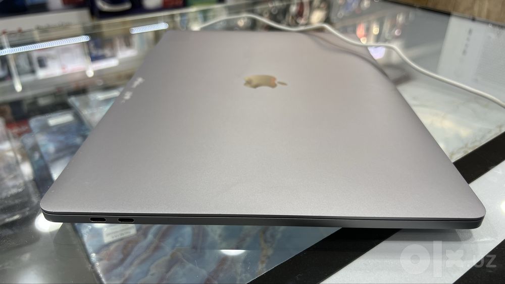 MacBook Pro 2018 15"