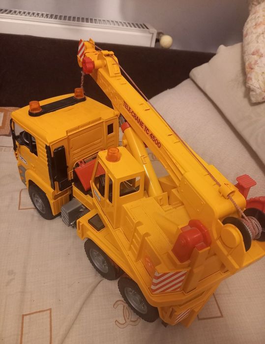 Macara de jucărie Bruder