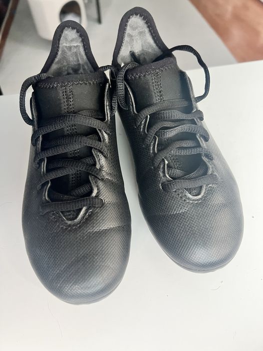 Бутонки на Адидас 33 номер