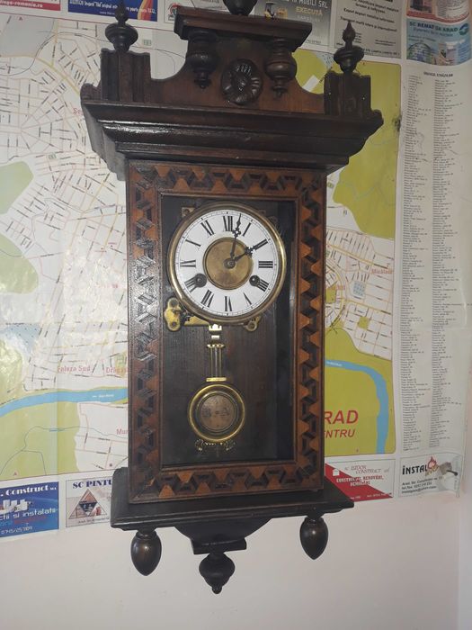 ceas perete miniatura