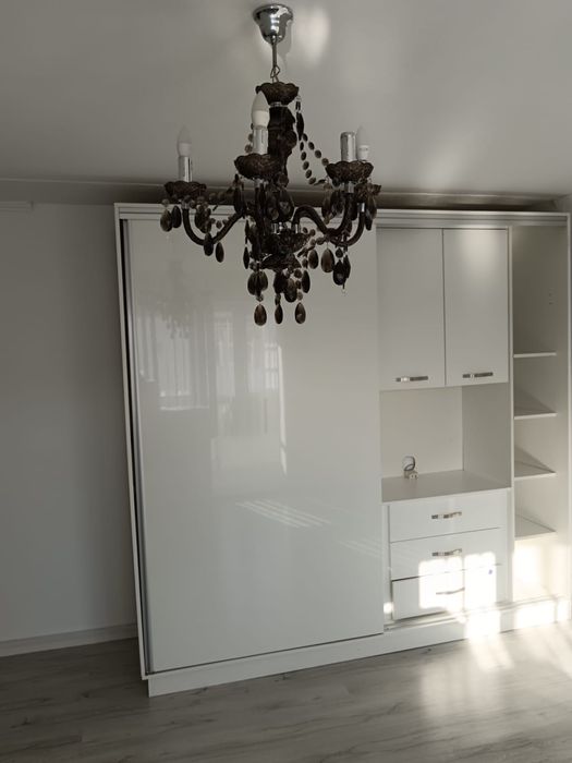 Inchiriez apartament