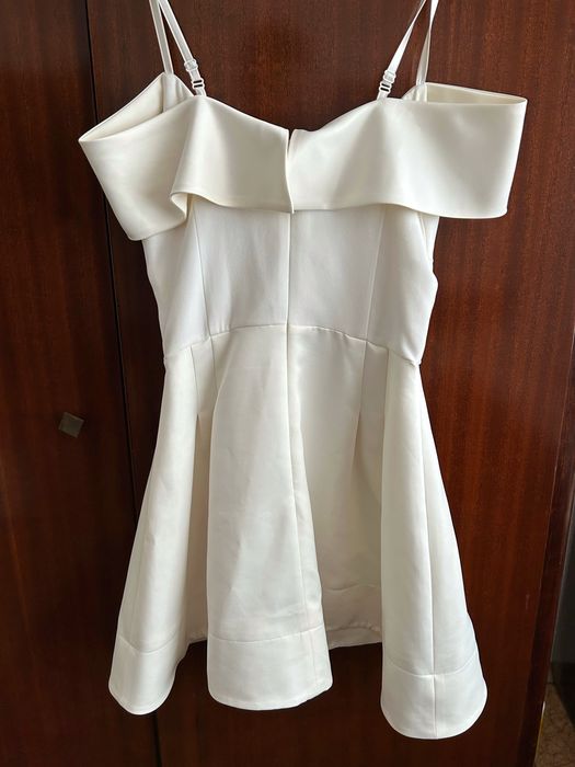 Стилна рокля Tia Dorraine