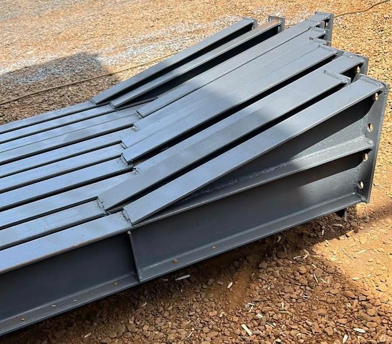 Vand hale metalice la cel mai bun preț pe stoc 120 mp -300 mp