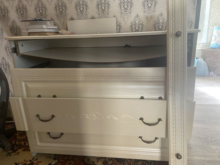 Комод слоновая кость