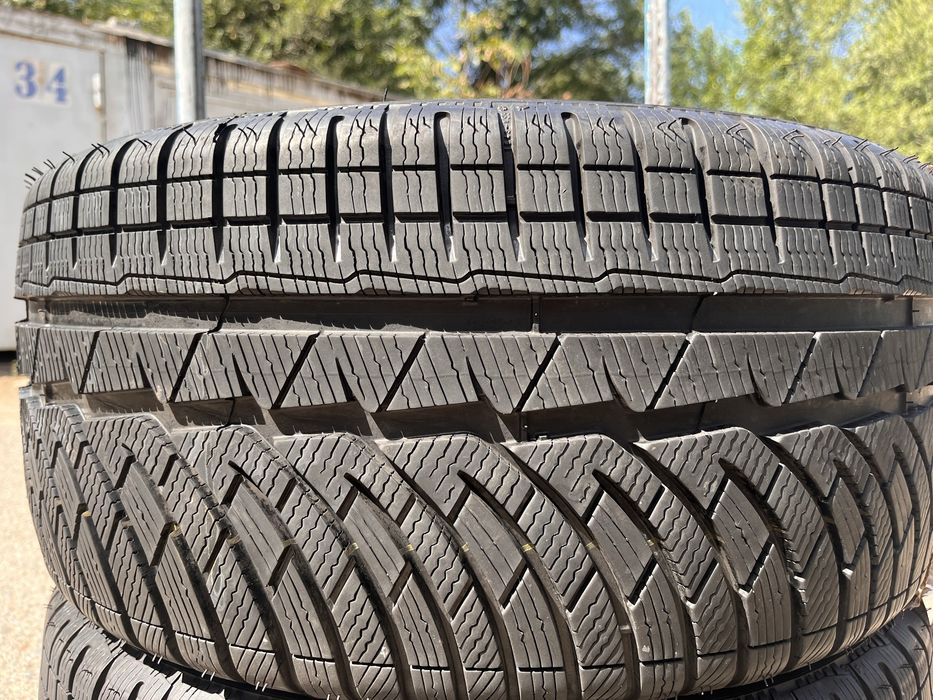 Два баллона Michelin – 255//35//19
